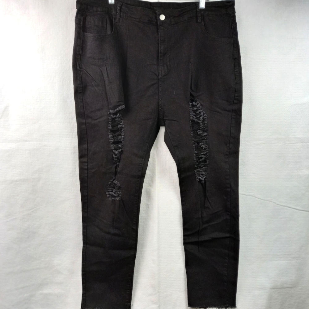 --SOLD---Shein Curve Plus 4XL Stretch Denim Jeans Raw Hem